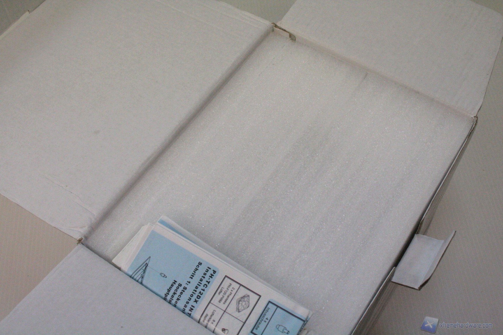 00024 pHANTEKS MONOTORRE